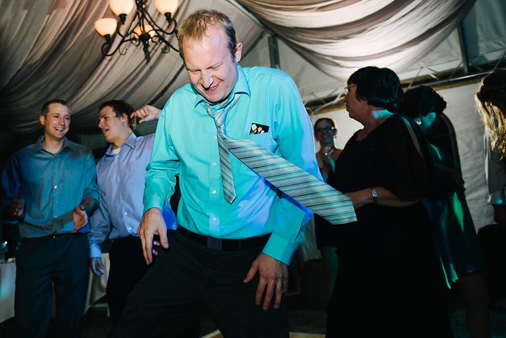 dancing at wedding reception in wisconsin