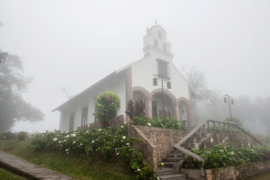 minneapolis destination wedding photographer