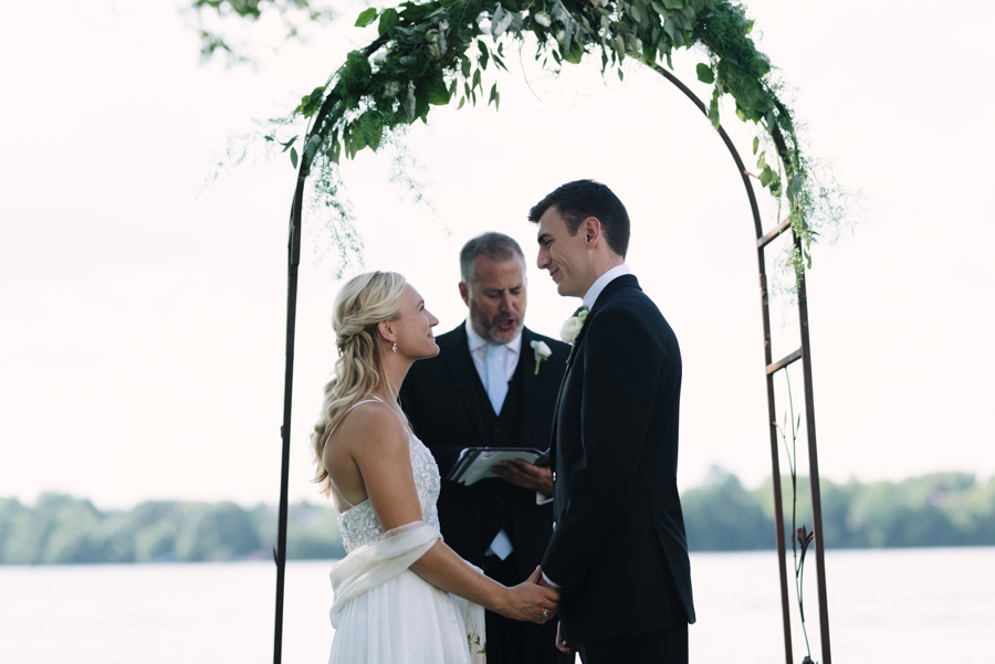 Minneapolis St Paul Wedding Photographer, Wisconsin Lakeside outdoor wedding Photos