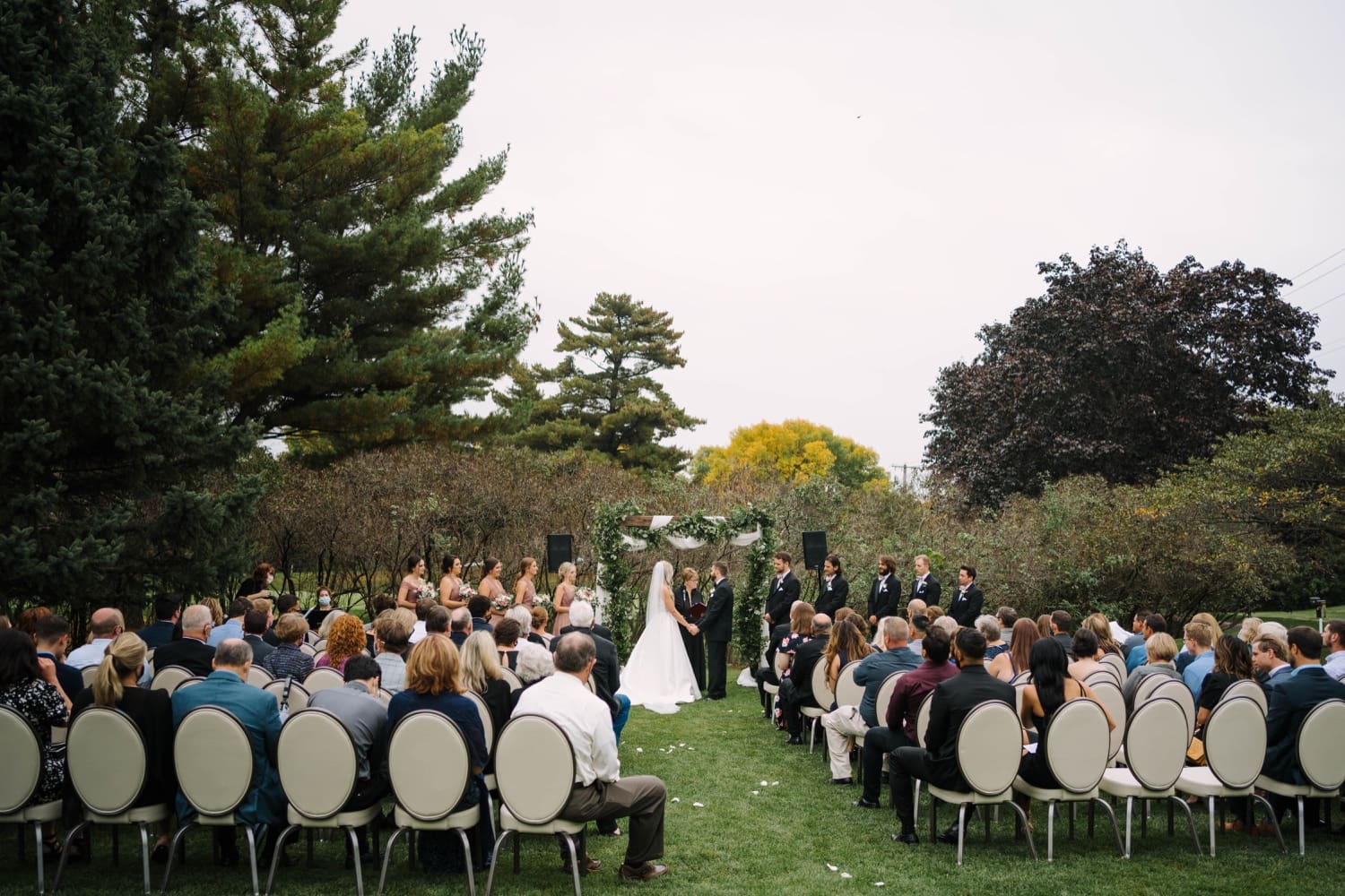 fall outdoor wedding at minnesota valley country club