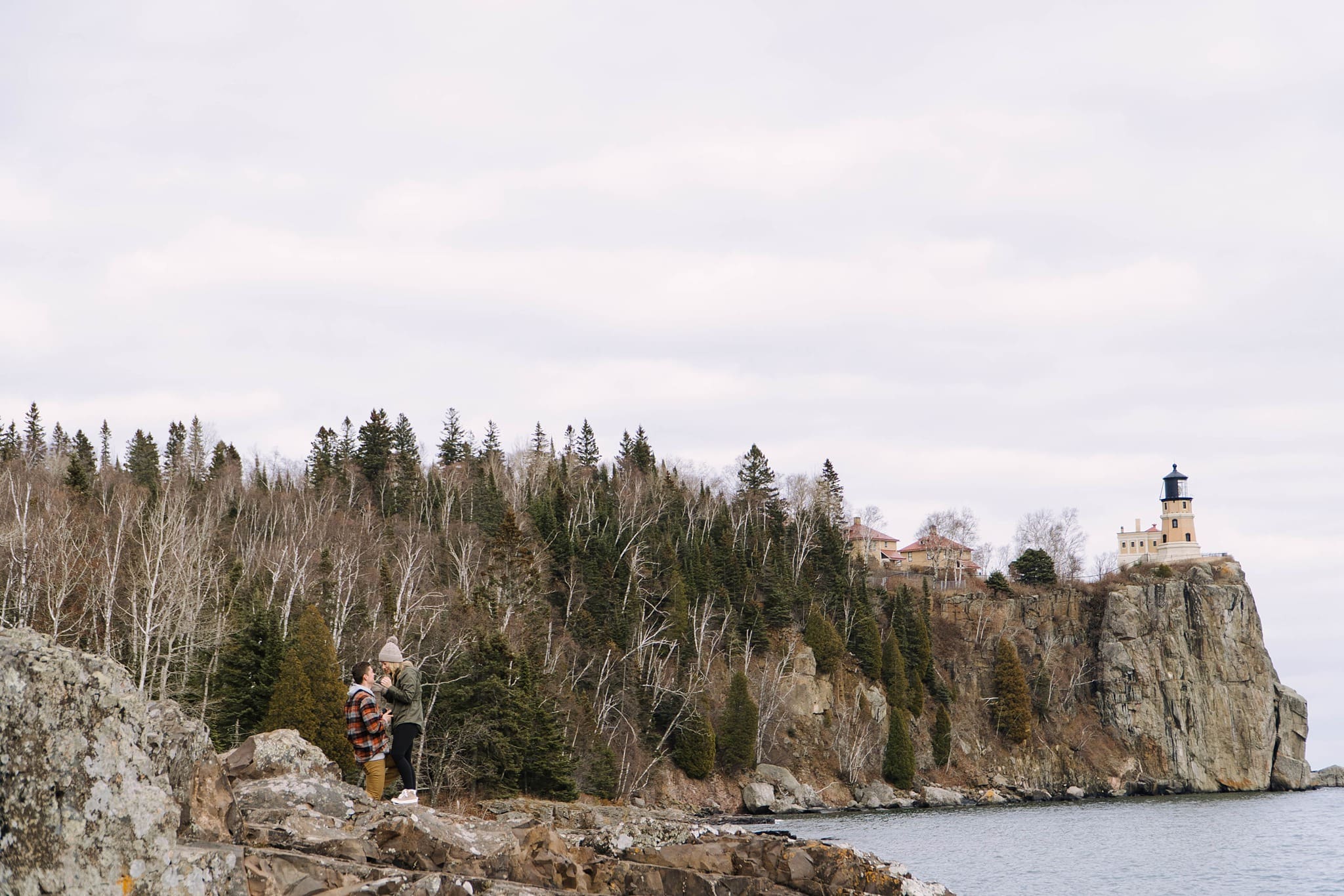 north shore surprise proposal at split rock lighthouse