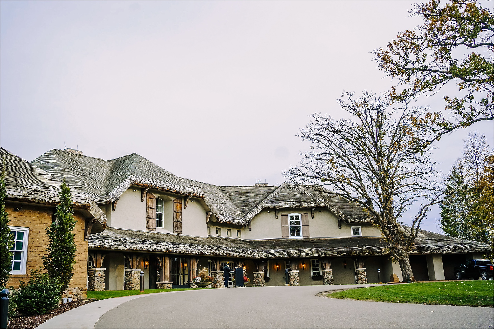 Front of the Mansion Bavaria Downs one of the best Minnesota wedding venues close to Minneapolis